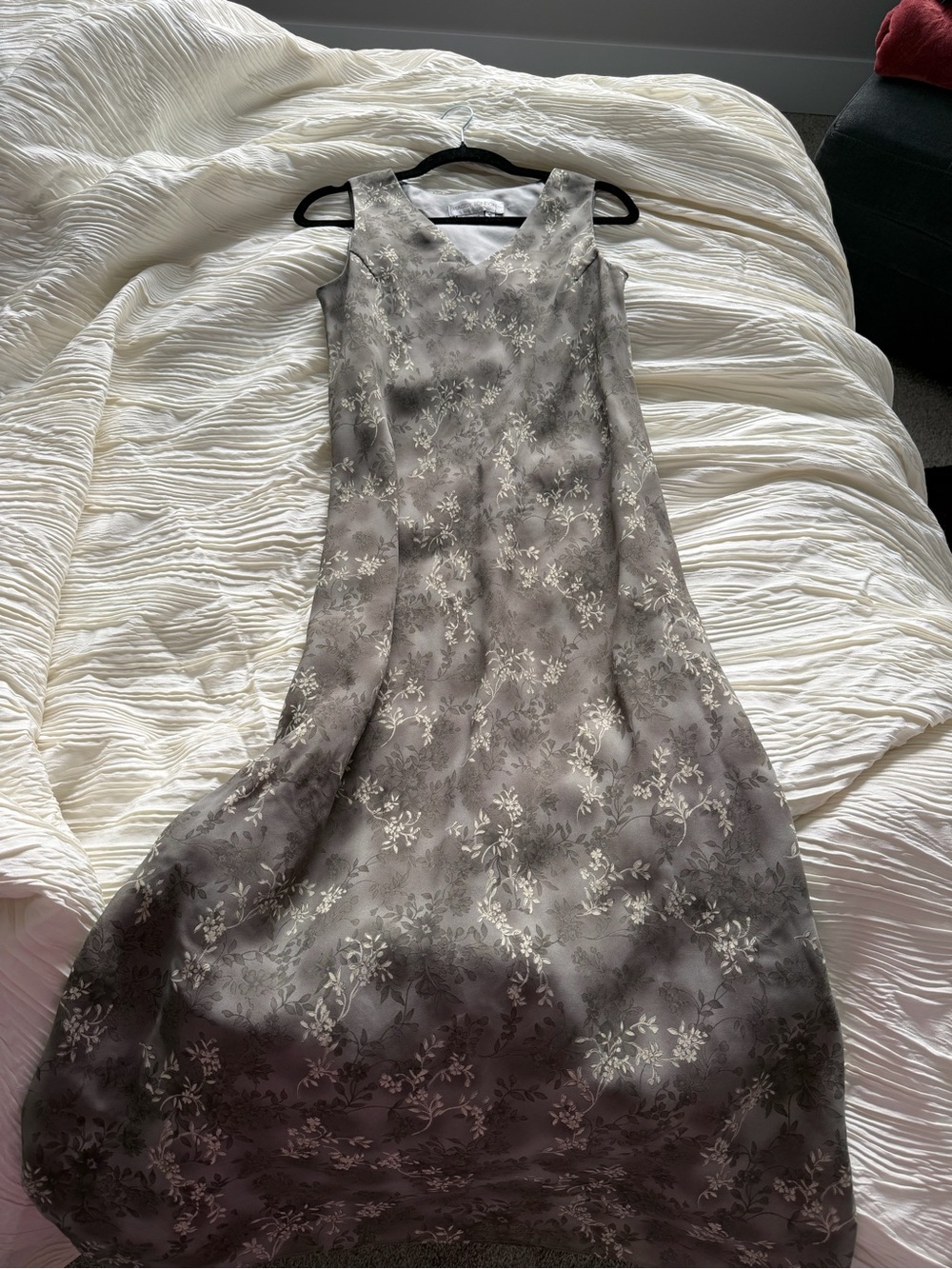 Elegant Grey Floral A-Line Maxi Dress